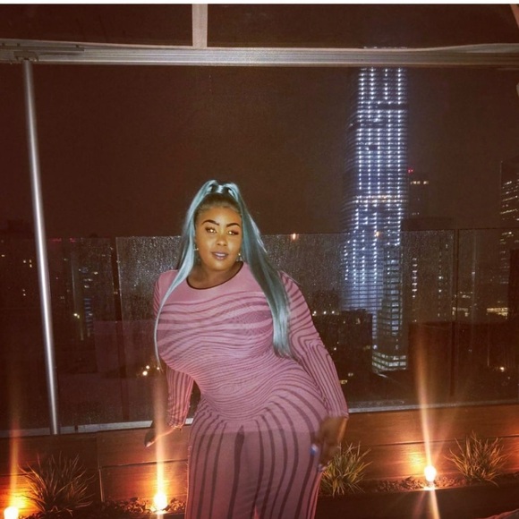 On In 15 minutes GIVVY’s all night lux or random 💕💕💕 - Picture 2 of 16